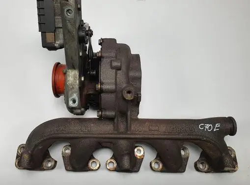 Volvo C70 Exhaust manifold 6NW009228