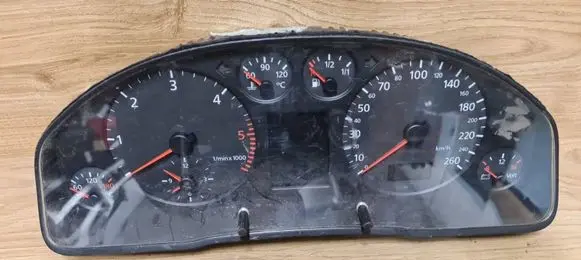 Audi A6 S6 C5 4B Speedometer (instrument cluster) 4B0919880G