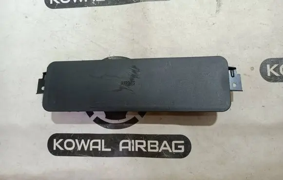 BMW X7 G07 Knee airbag 