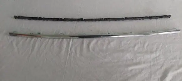 Volkswagen PASSAT B7 Front bumper splitter molding 3AA853765