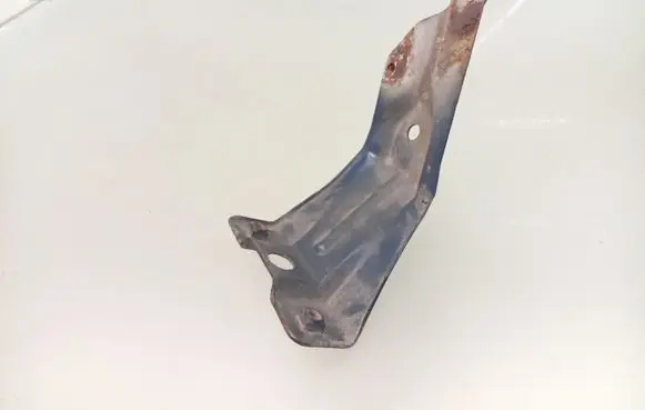 Volkswagen Golf VI Fender mounting bracket 5K6821137