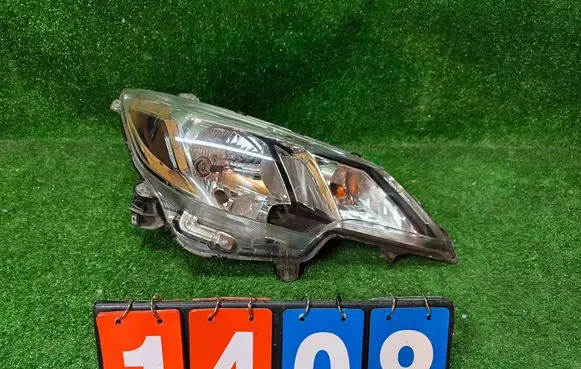 Mitsubishi Space Star Headlight/headlamp