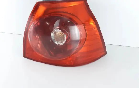 Volkswagen Golf V Rear/tail lights 1K6945096E