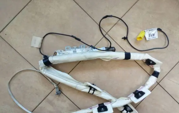 Ford Focus Roof airbag BM5114K158AE NE67595