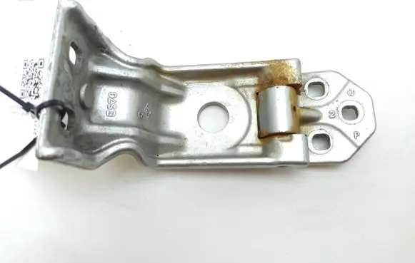 Opel Movano B Loading door upper hinge 844000013R
