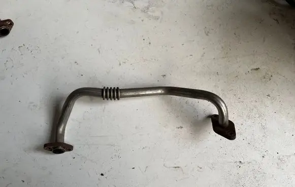 Breather/breather pipe/hose