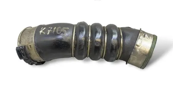 BMW 1 E81 E87 Intercooler hose/pipe 7797480 11279419R