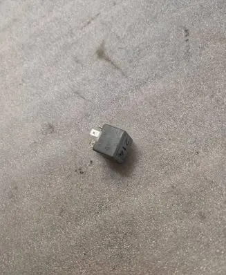 Audi A8 S8 D2 4D Other relay 443951253K