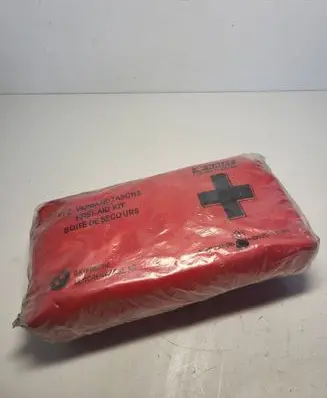 BMW 3 E90 E91 First aid kit 8163269