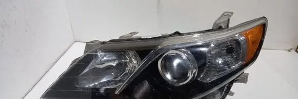 Toyota Camry Headlight/headlamp 2824753