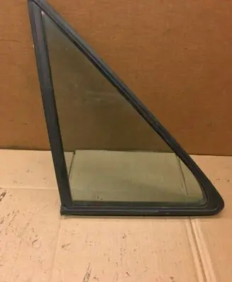 Volkswagen Golf II Front door vent window glass four-door 191845242B