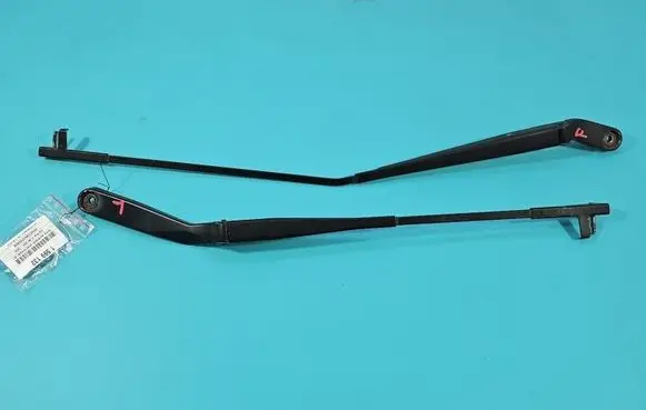 Volkswagen Polo IV 9N3 Front wiper blade arm 6Q1955409A IMPRK1599132
