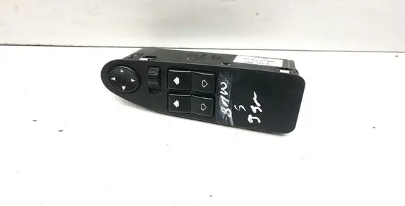 BMW 5 E39 Electric window control switch 8360887