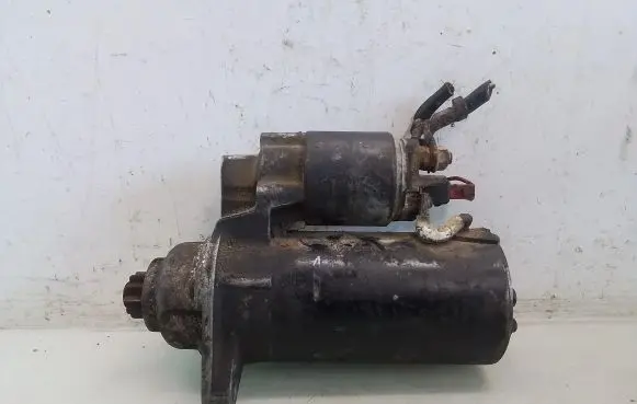 Volkswagen Golf IV Starter motor