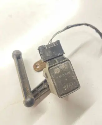 BMW X5 E53 Yaw turn rate sensor 1093698 21801