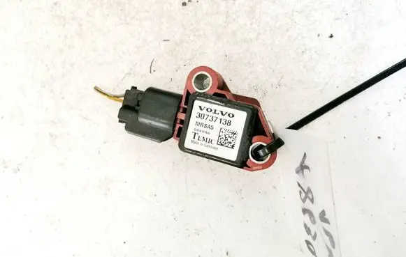 Volvo V50 Airbag deployment crash/impact sensor 30737138
