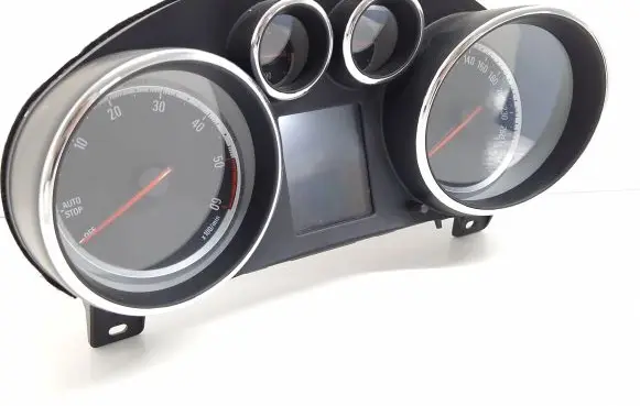 Opel Zafira C Speedometer (instrument cluster) 13460582 600775881
