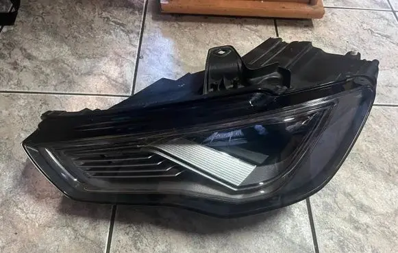 Audi A3 S3 8V Headlight/headlamp 8V0941033 1EX01074071 01074071AF