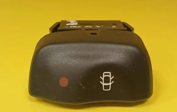 Renault Megane I Central locking switch button 841242B