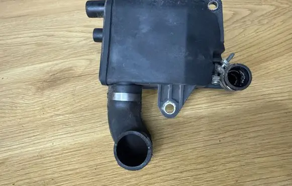 Volvo V70 Oil breather separator 1271988
