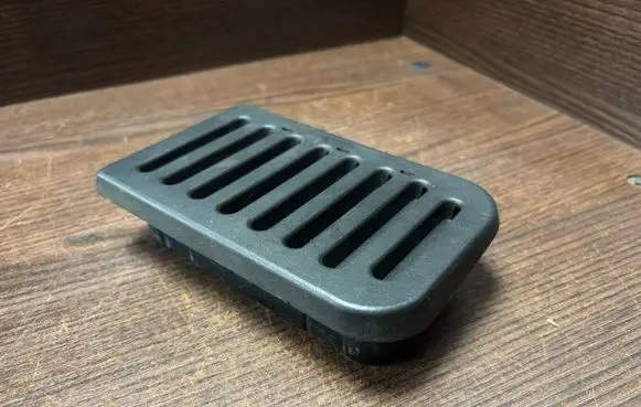 Dashboard side air vent grill/cover trim