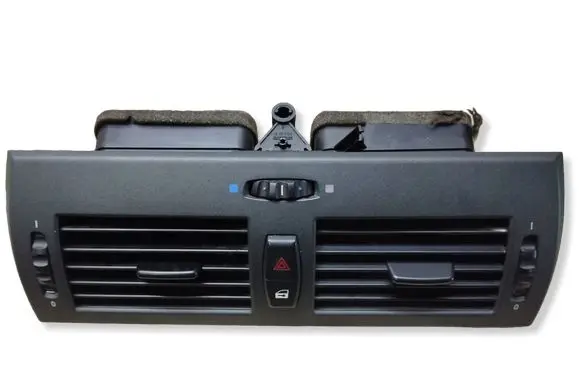 BMW X3 E83 Dash center air vent grill 3400074