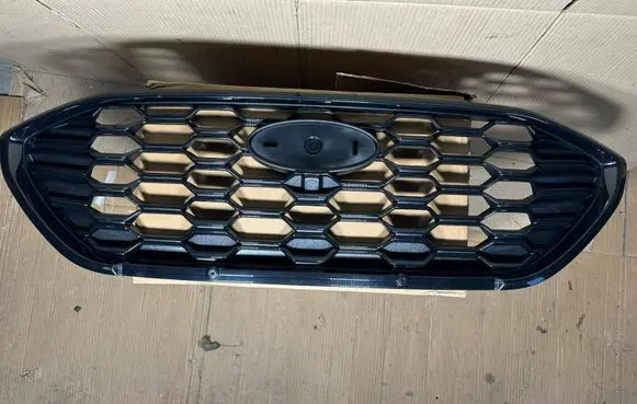 Ford Puma Front grill R11B8B271B