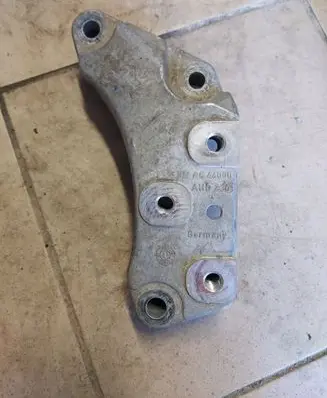 Volkswagen Sharan Gearbox mounting bracket 1K0199117
