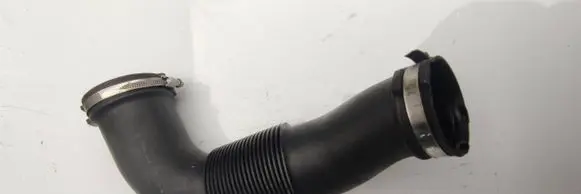 Audi Q7 4L Air intake hose/pipe 4L0129628E