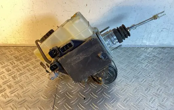 Toyota Land Cruiser (J120) ABS Pump 4721060110