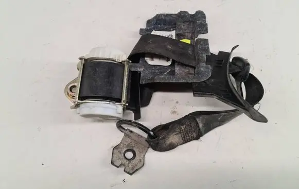 Volkswagen PASSAT B6 Rear seatbelt 3C5857805G YD40326405R 33058323