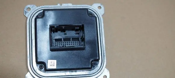 Renault Megane E-Tech Headlight ballast module Xenon 260553165R