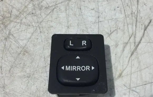 Toyota Yaris Wing mirror switch 769746 183574