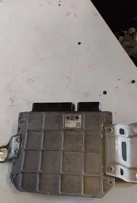 Toyota Yaris Engine control unit/module 896610DB00