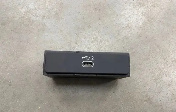 Audi Q5 SQ5 USB socket connector 8W0035708A
