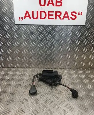 Opel Signum Coolant fan relay 1379131