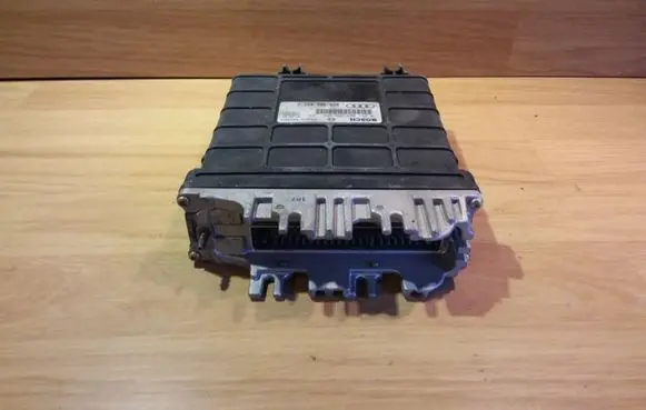Audi A6 S6 C4 4A Engine control unit/module 0281001258
