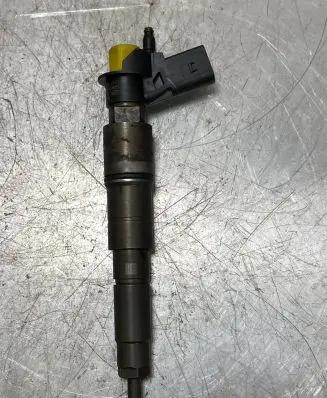 BMW 5 E60 E61 Fuel injector 0445115048