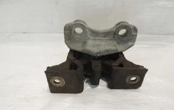 Opel Corsa A Engine mount vacuum valve 13125208