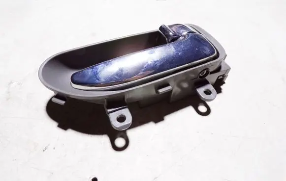Nissan X-Trail T31 Front door interior handle