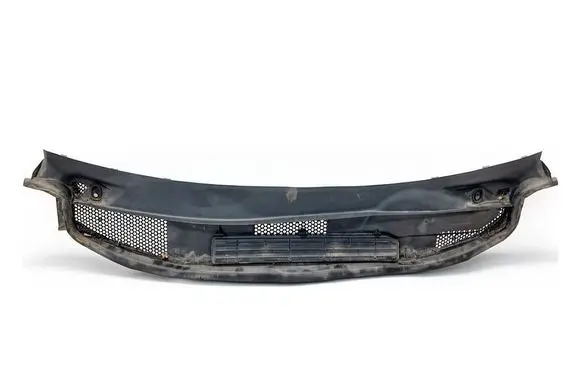 Mercedes-Benz B W245 Wiper trim A1698300013