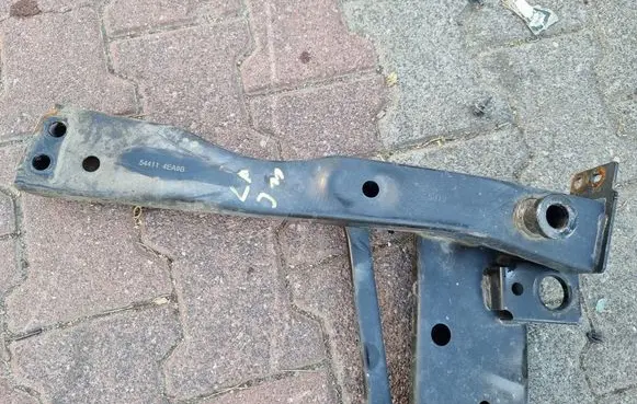 Nissan Qashqai Front bumper shock/impact absorber XXXXXXXXX