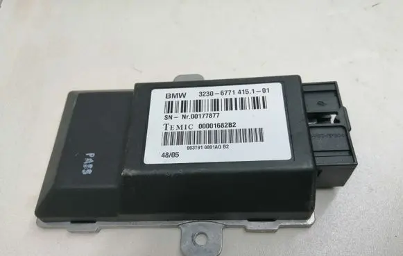 BMW 7 E65 E66 Steering rack control module 32306771415 00177877 00001682B2