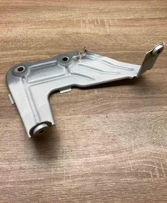 BMW X3 G01 Fender mounting bracket 7424677 015B