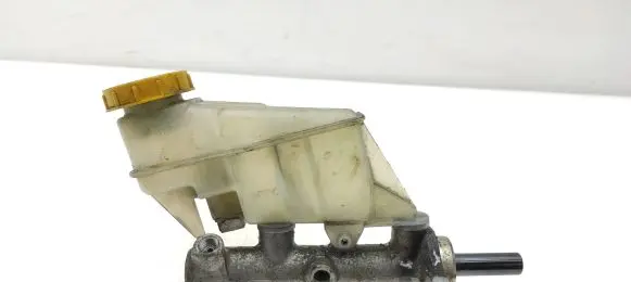 Subaru Tribeca Master brake cylinder