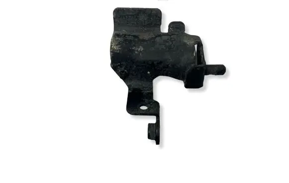 Peugeot 308 Other engine bay part 9804047180