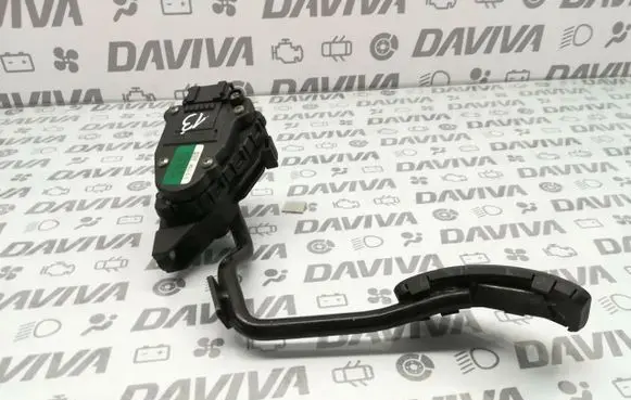 Audi A8 S8 D3 4E Accelerator throttle pedal 4E2723523C F30015801
