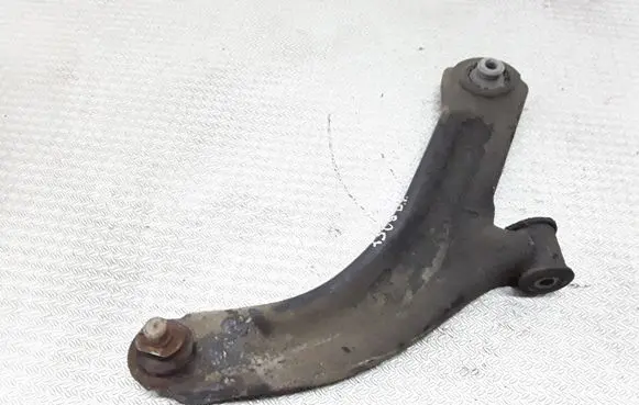 Renault Modus Front lower control arm/wishbone