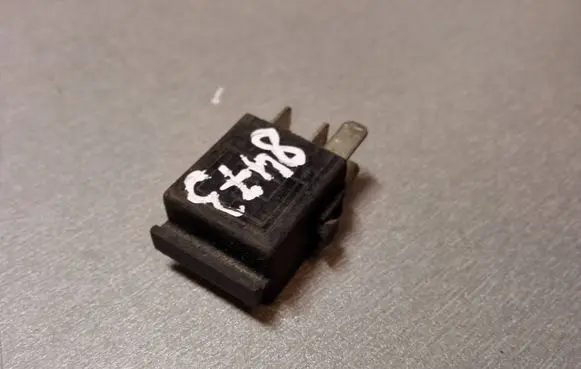 BMW 5 E39 Other relay 61361393412 V23073B1005X18