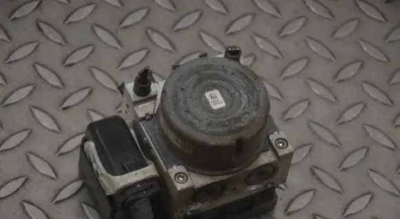 Peugeot 208 ABS Pump 9814482680